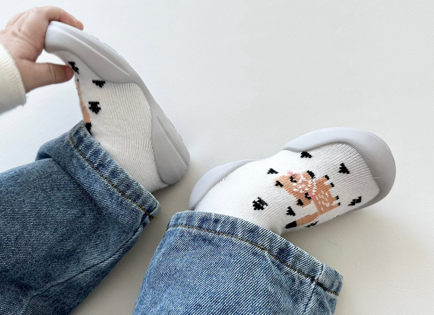 Smile Fox Baby First Walking Shoes: Elastic baby shoes with honeycomb outsole for slip resistance. Gentle flex for delicate baby foot cartilage, lightweight design for growth and learning to walk.