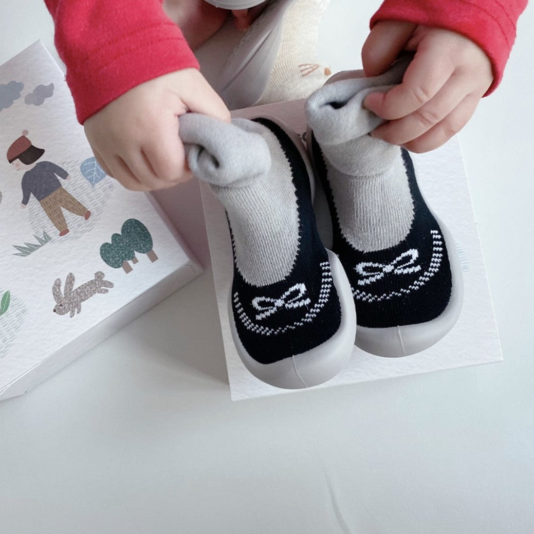 Ballerina Baby First Walking Shoes: Elastic baby shoes with honeycomb outsole for slip resistance. Gentle flex for delicate baby foot cartilage, lightweight design for growth and learning to walk.