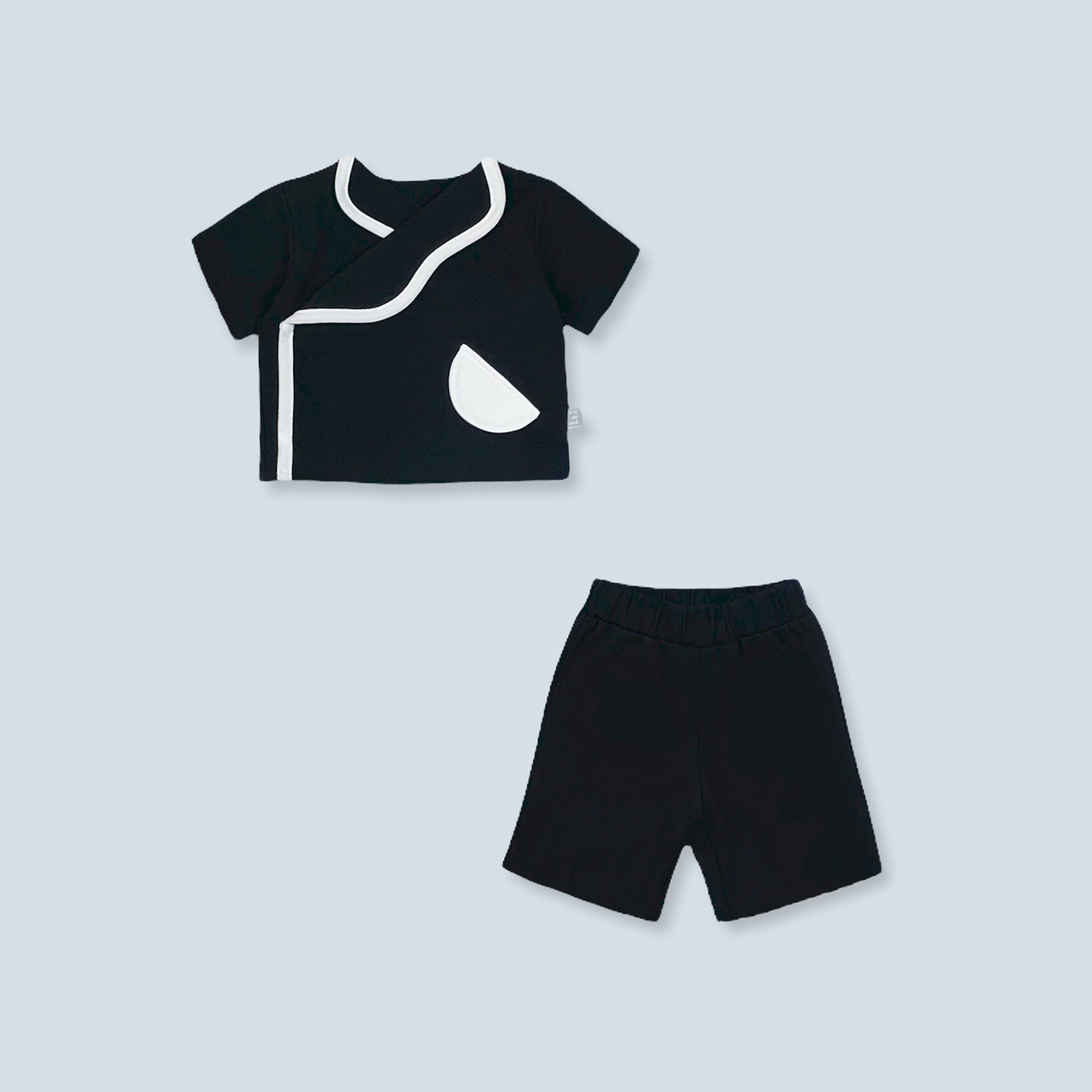 Black Soft Set Up Suit: Formal and comfortable cotton material with tailored collar and knee-length pants.